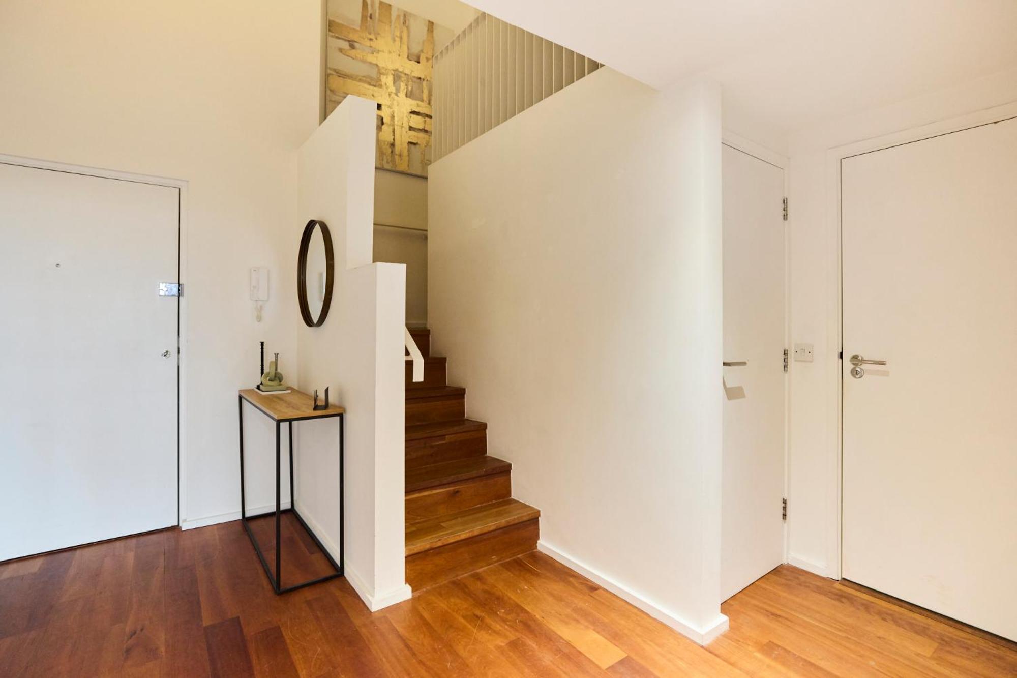 Apartment The Wenlock Arms - Inviting 1bdr Flat With Study And Balcony