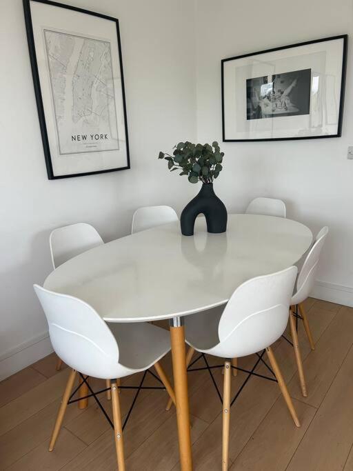 Stylish Penthouse London-zone 1 Apartment London