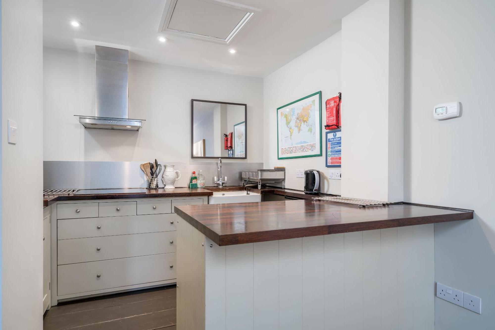 Stylish In Apartment London