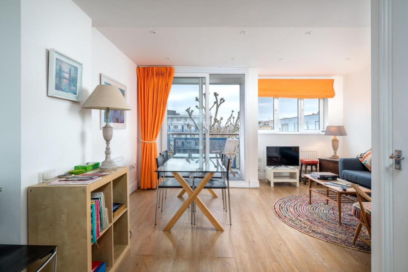 Stylish Flat Between Bridge & Tower Bridge * Londen