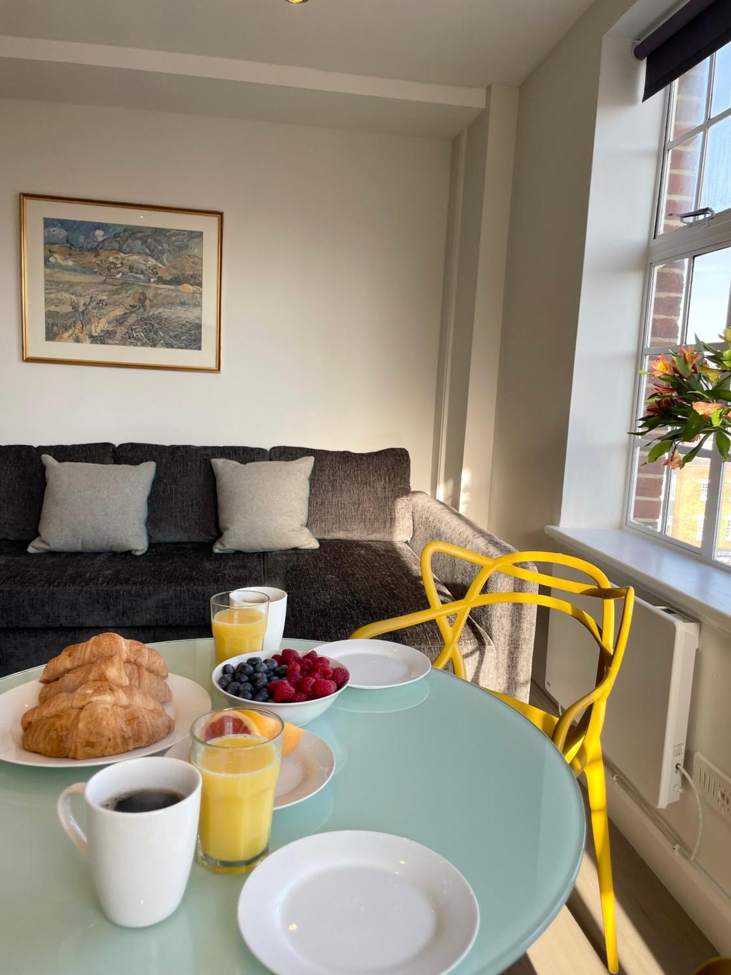 Cozy In Westminster *