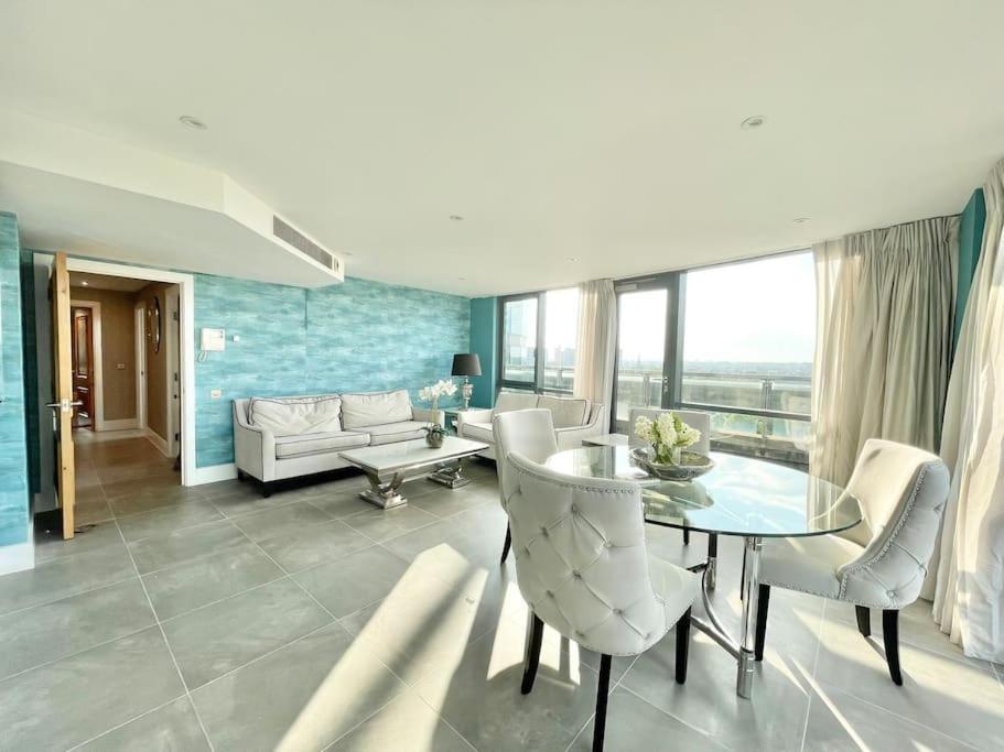 Spacious 3 Bdr With Ac And Rooftop In Paddington Londen