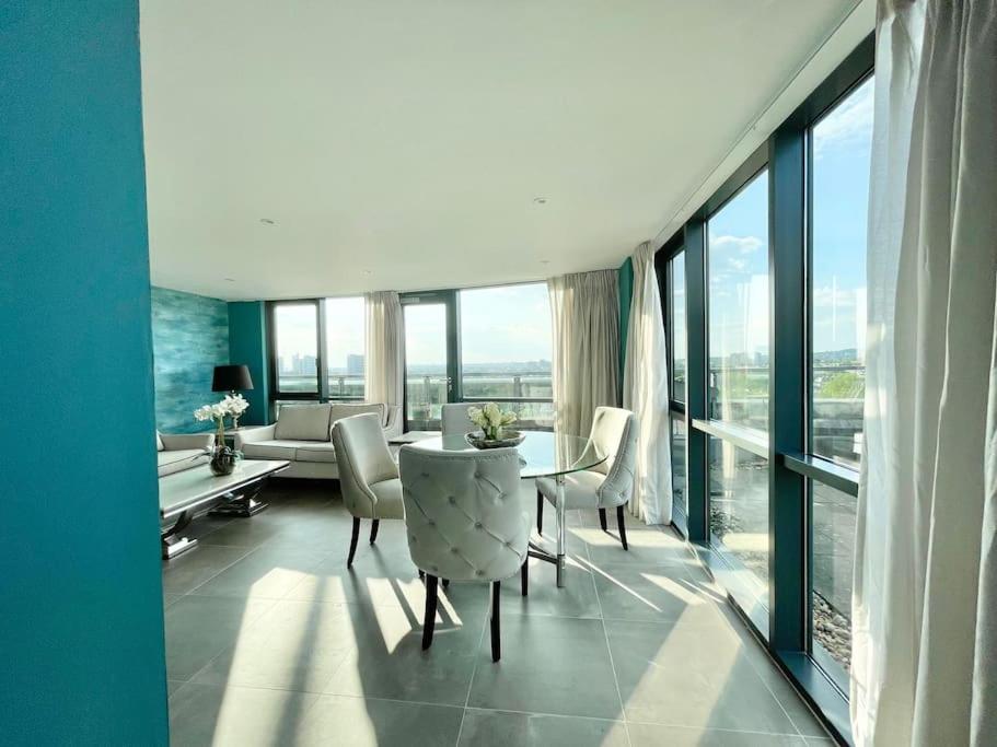 Spacious 3 Bdr With Ac And Rooftop In Paddington Appartement Londen