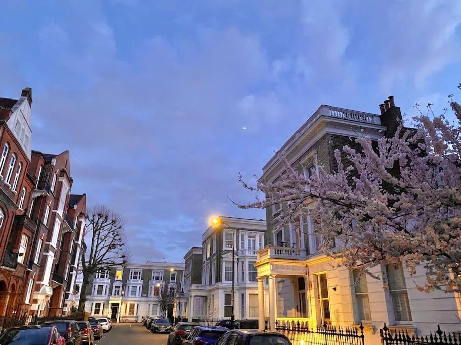 Flat In Victorian West Kensington Mansion With Balcony Apartment