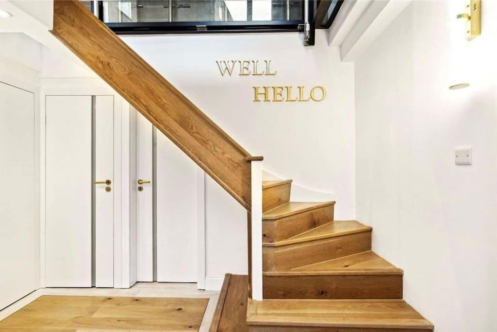 Designer Luxury Mews House In Knightsbridge Minutes From Harrods