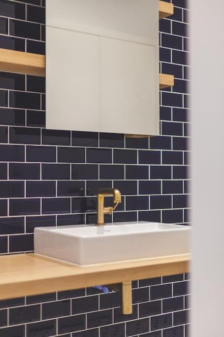 Apartment New Luxury 2 Bed London