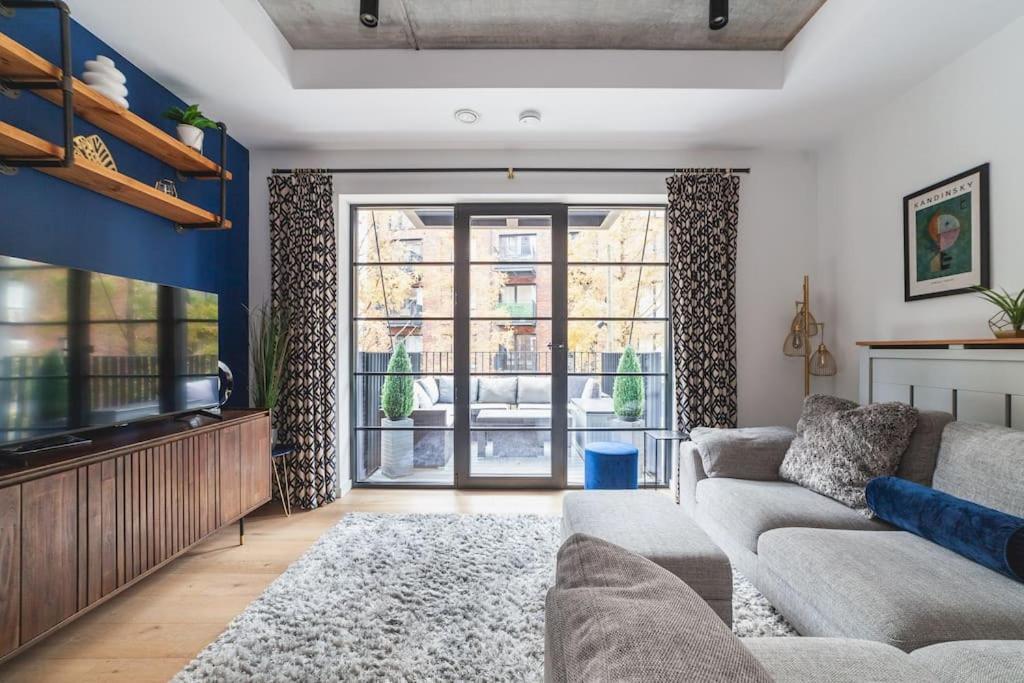 New Luxury 2 Bed * London