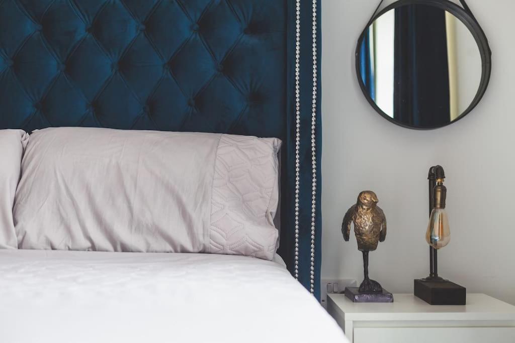 Apartment New Luxury 2 Bed London