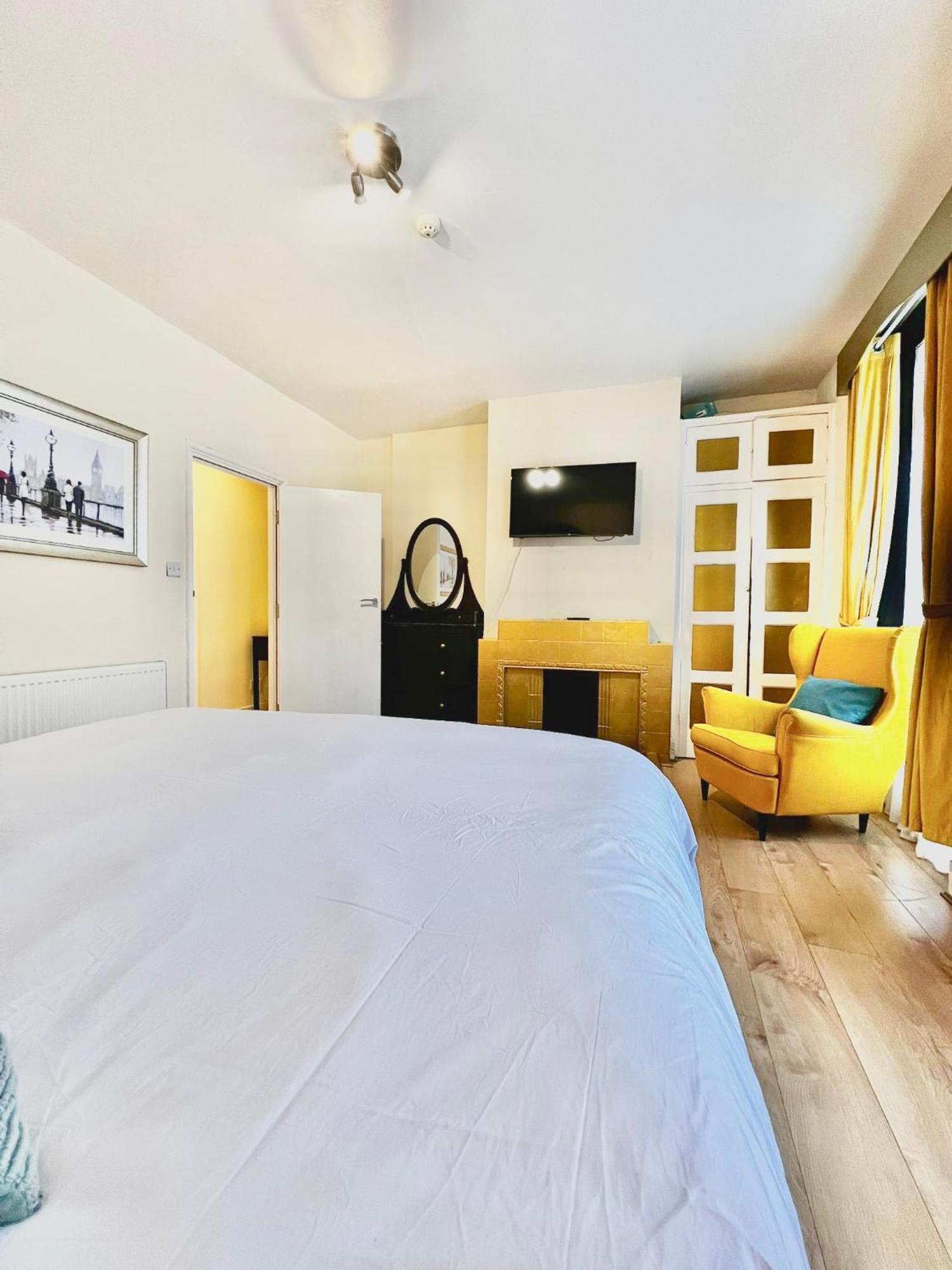 Apartment Rare Find - Spacious Studio In The Heart Of Soho
