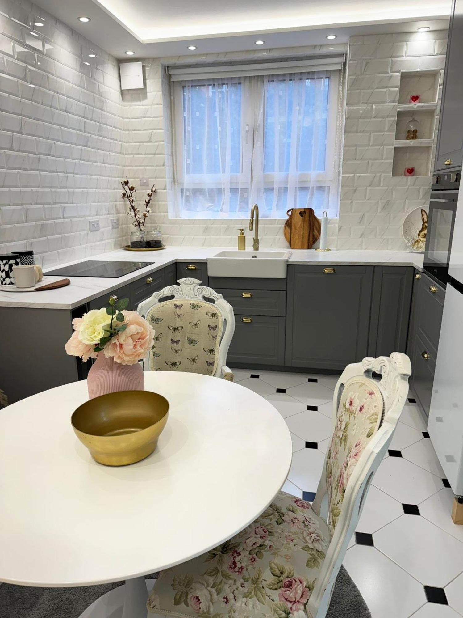 Fulham Lux Apartment