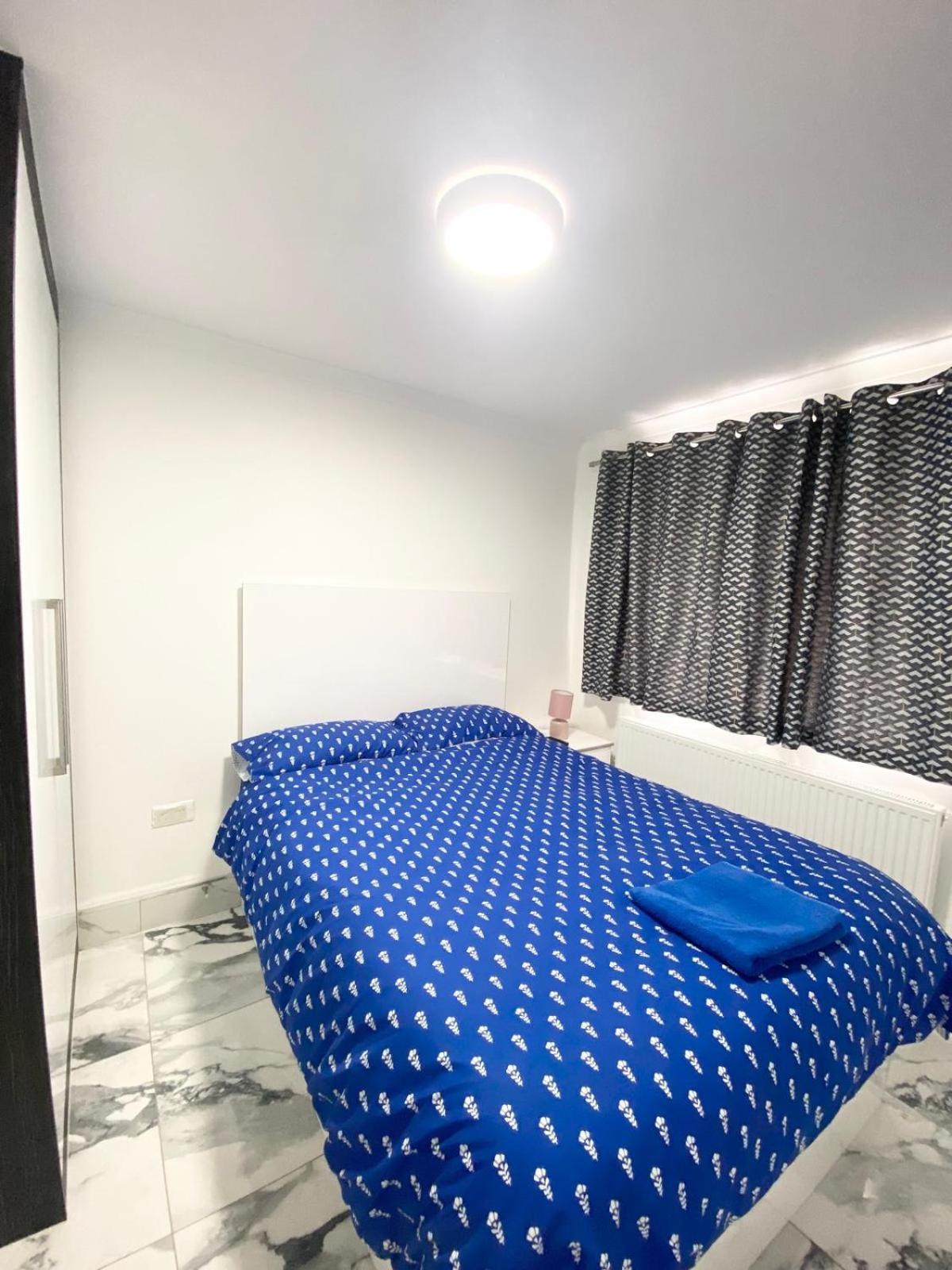 The Royal Boutique Kensington By , Sleep 11 Holiday home *