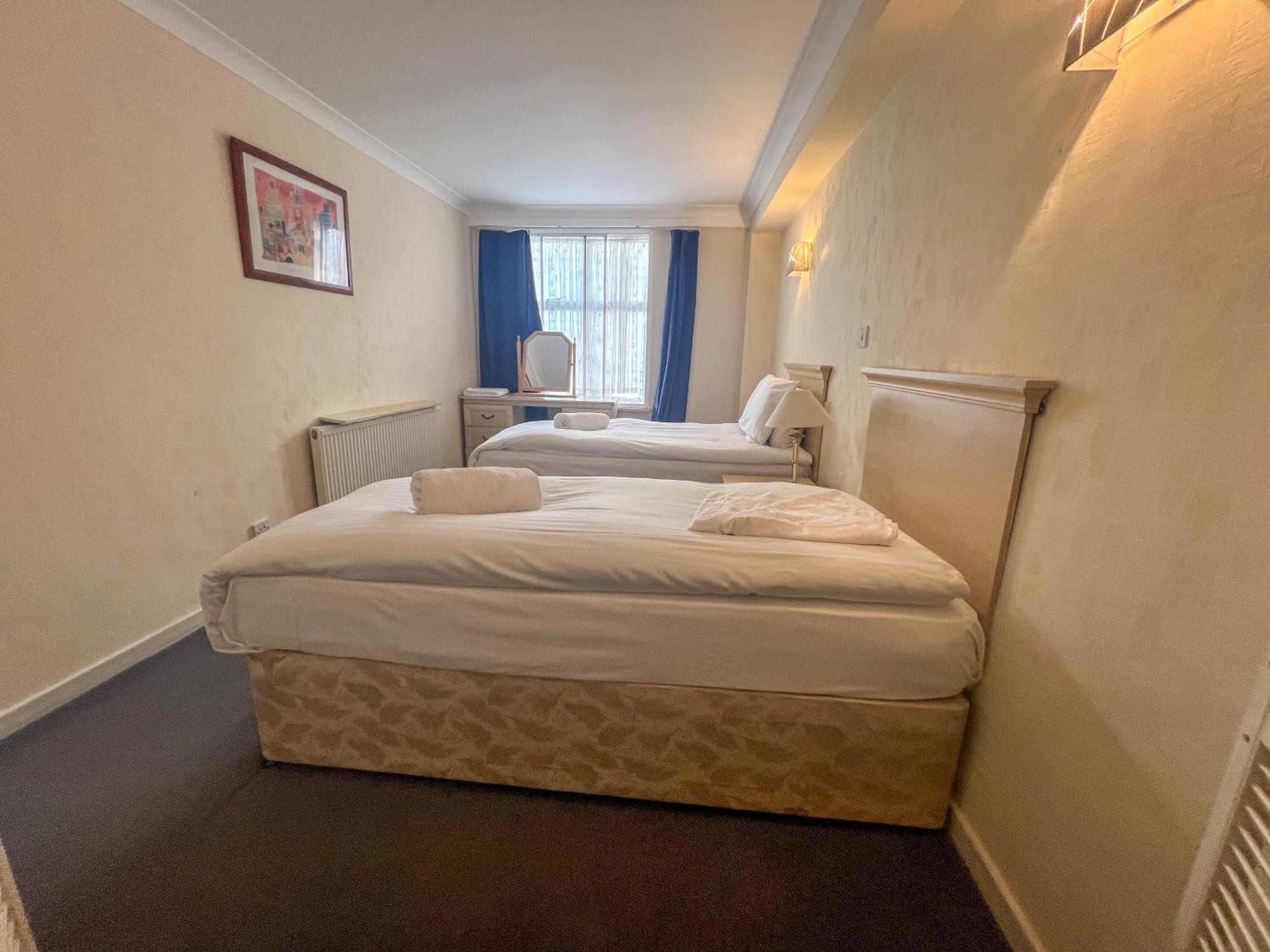 Hertford Court Apartment *