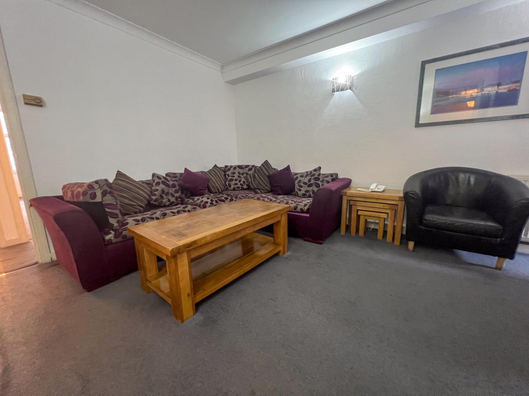 Apartment Hertford Court London