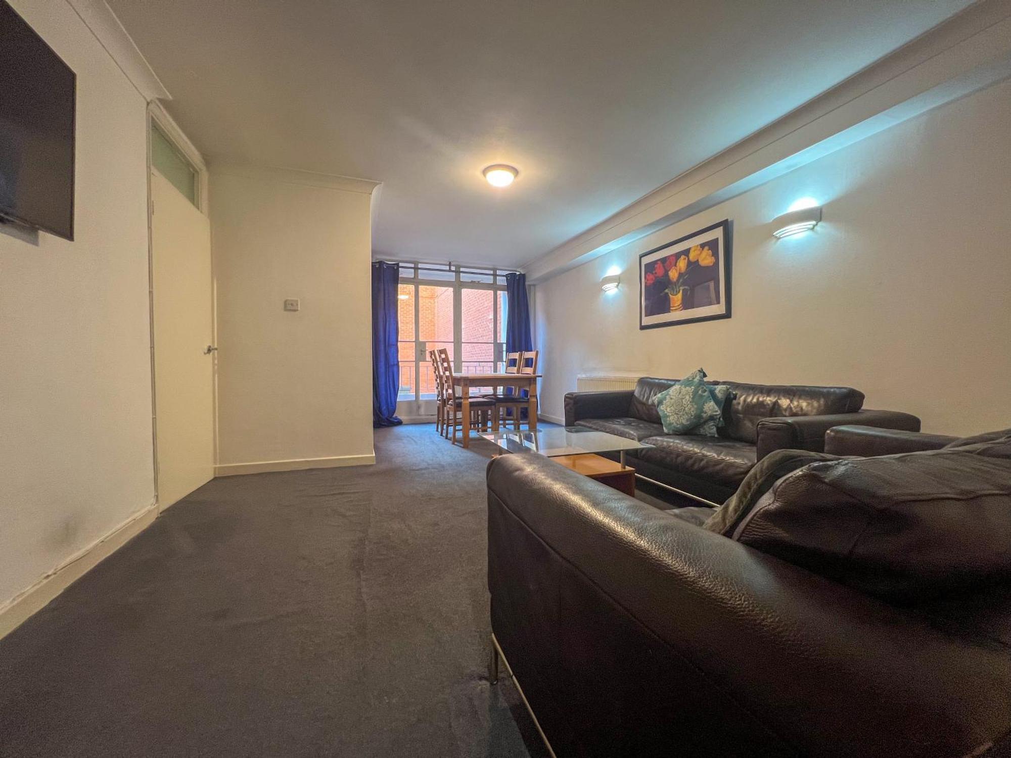 Apartment Hertford Court London