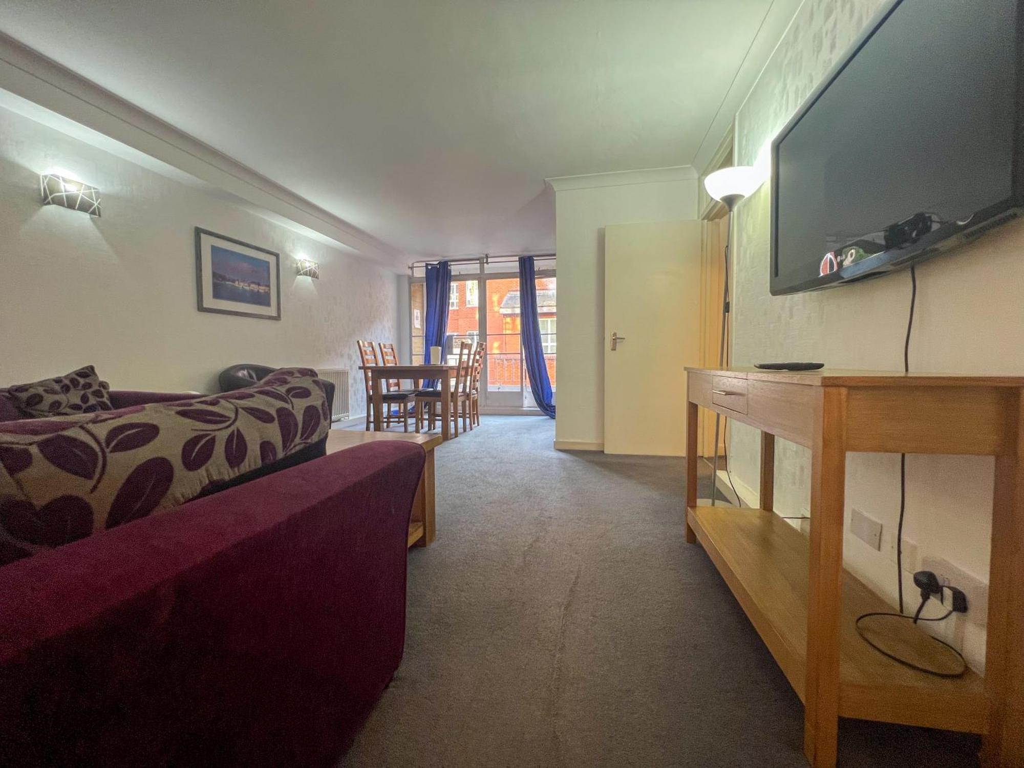 Hertford Court Apartment *
