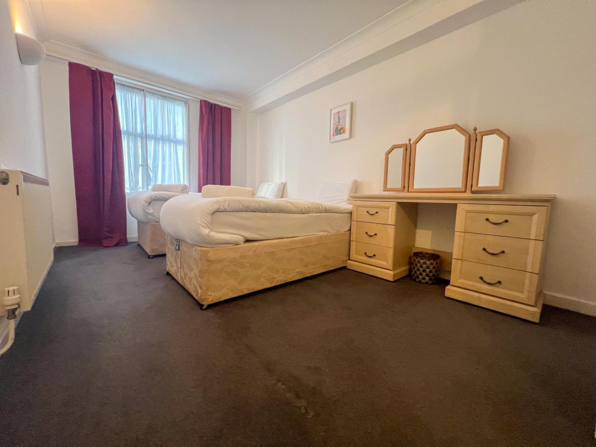Hertford Court * London