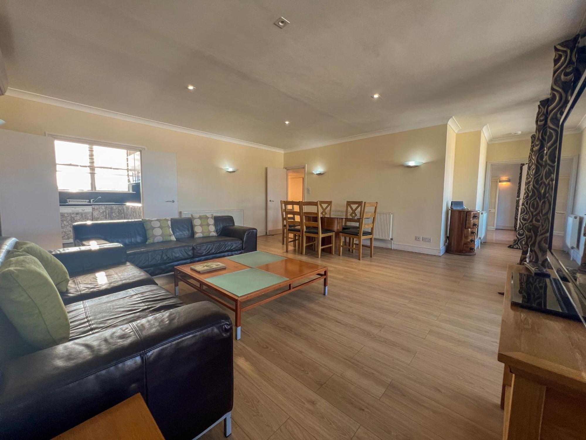 Apartment Hertford Court