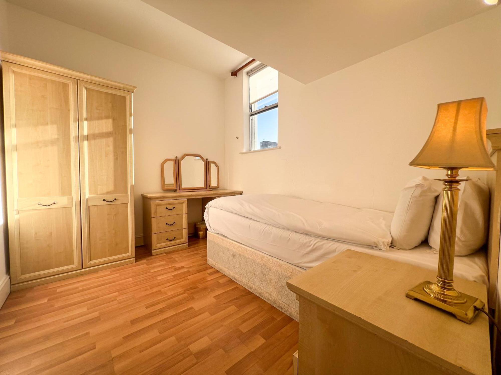 Hertford Court Apartment *