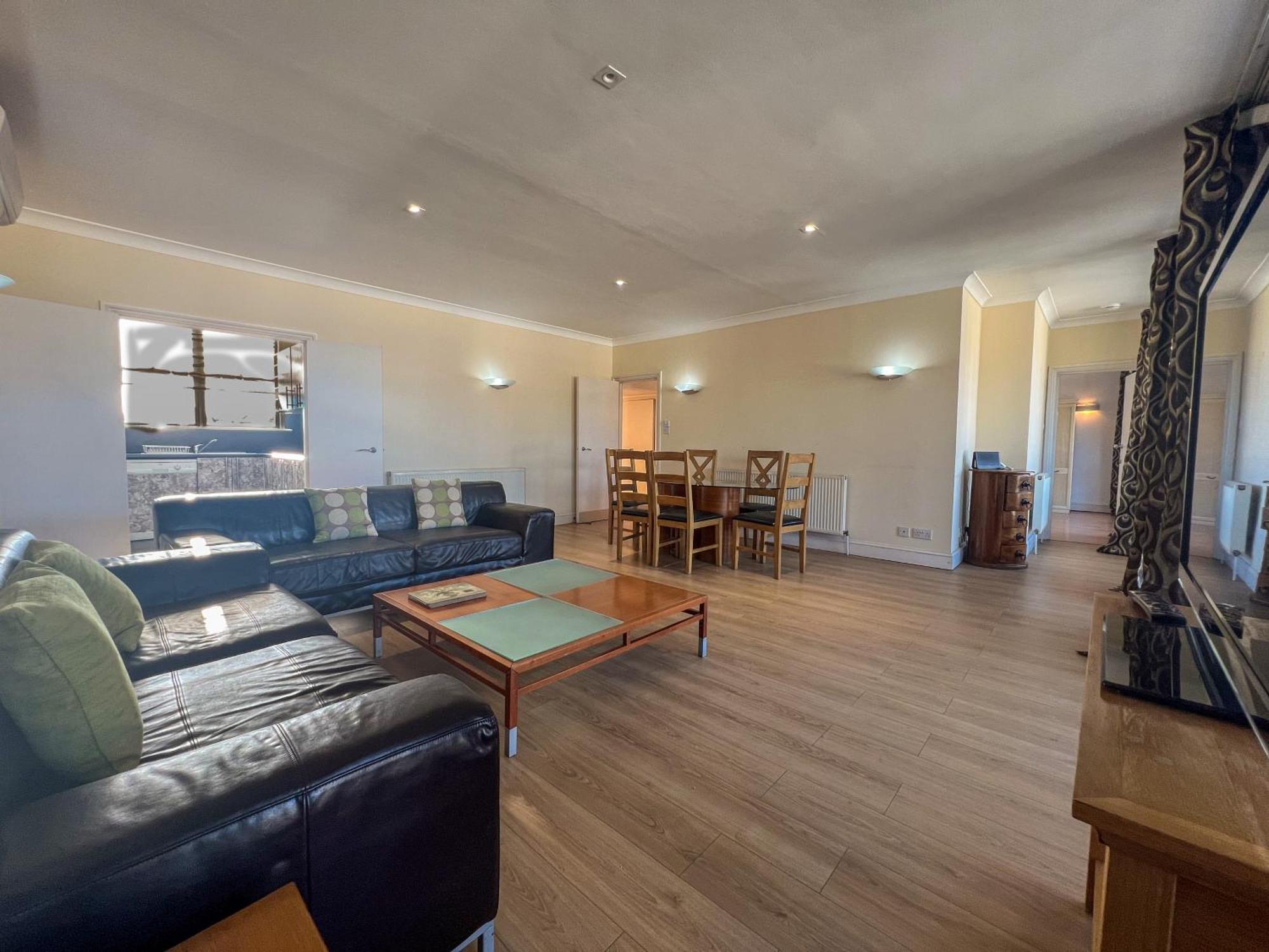 Apartment Hertford Court