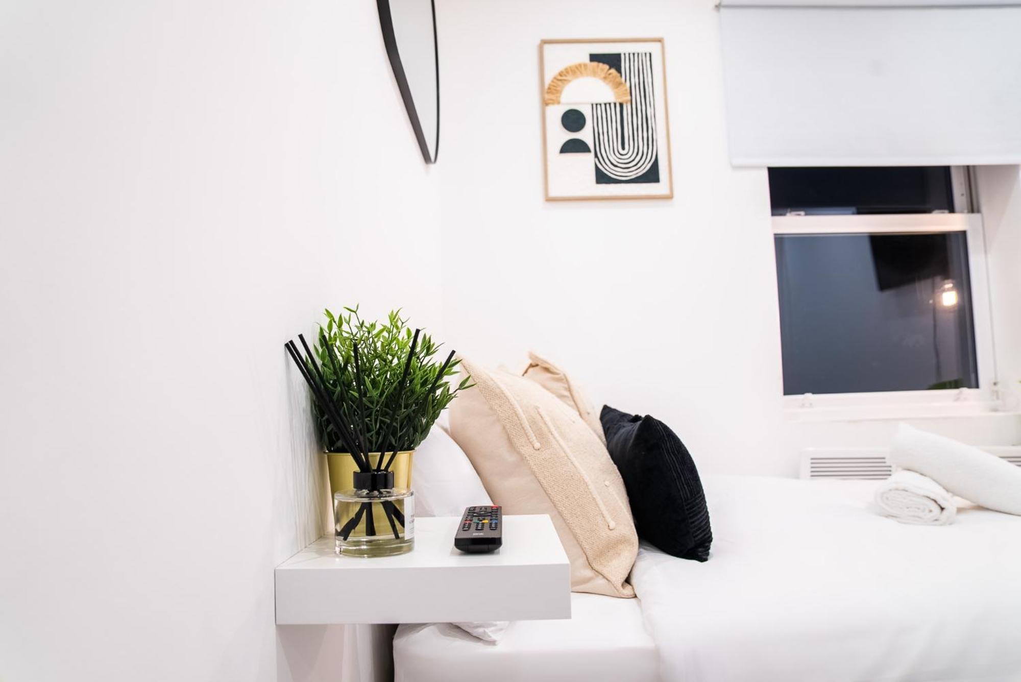 Boutique Studio Flat In Apartment