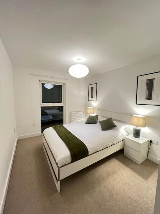 Apartment Modern Comfortable 1-br Flat In Heart Of Stockwell *