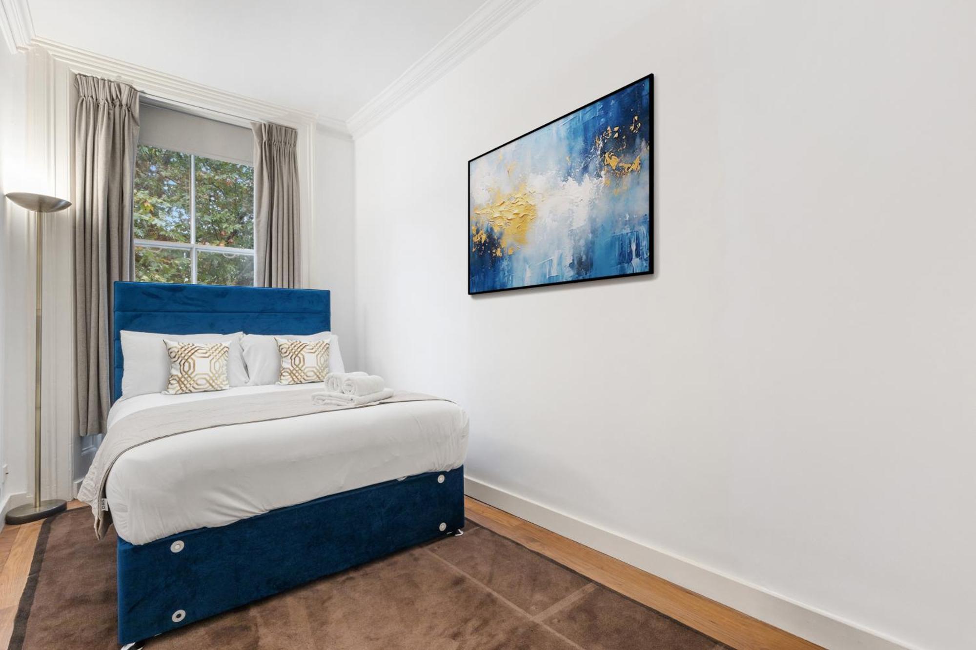 Apartment Heavenly Stays, Knightsbridge, Stylish 2-bd Escape London