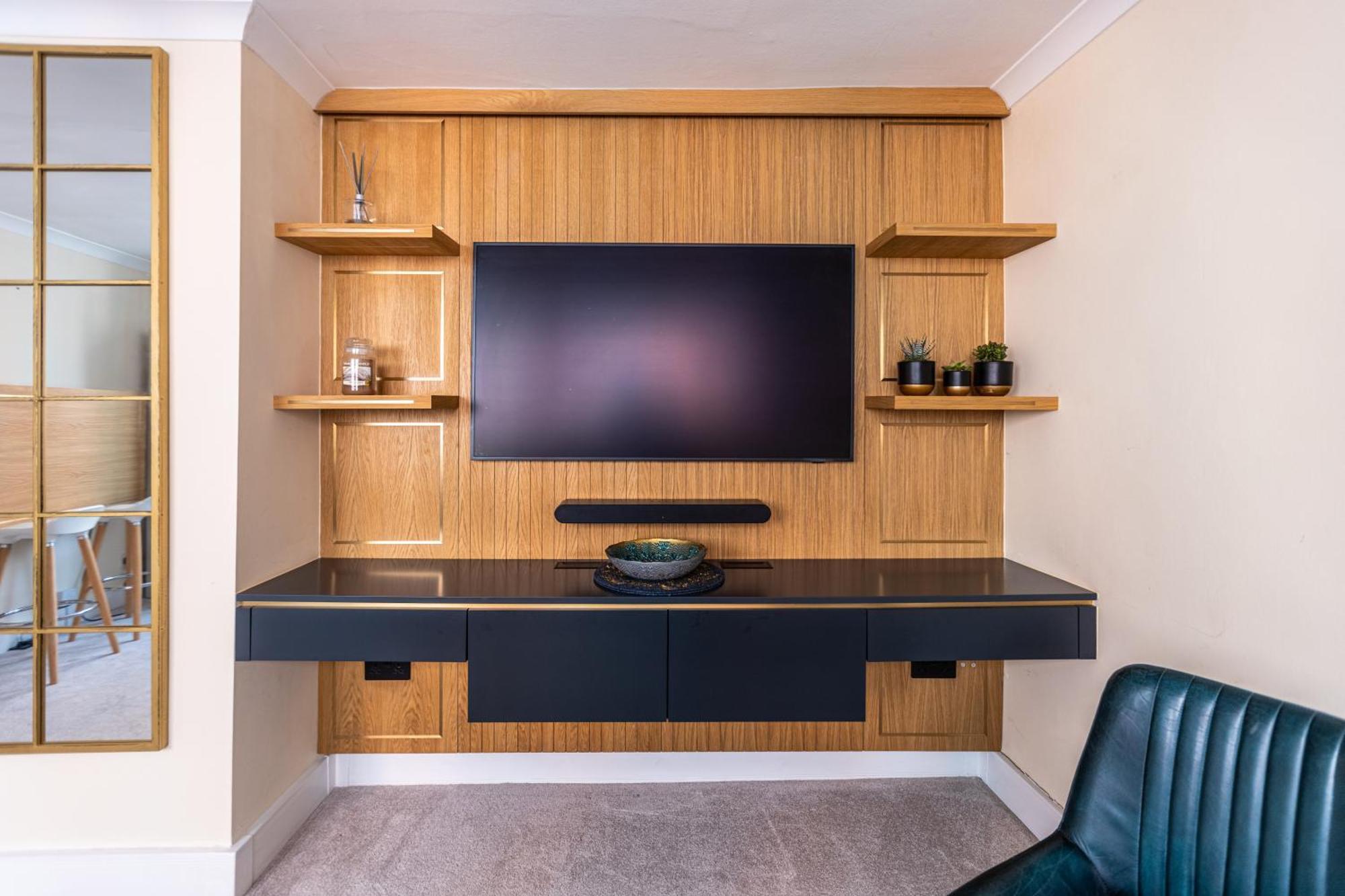 Modern 1 Bed Flat Buckingham Gate Apartment