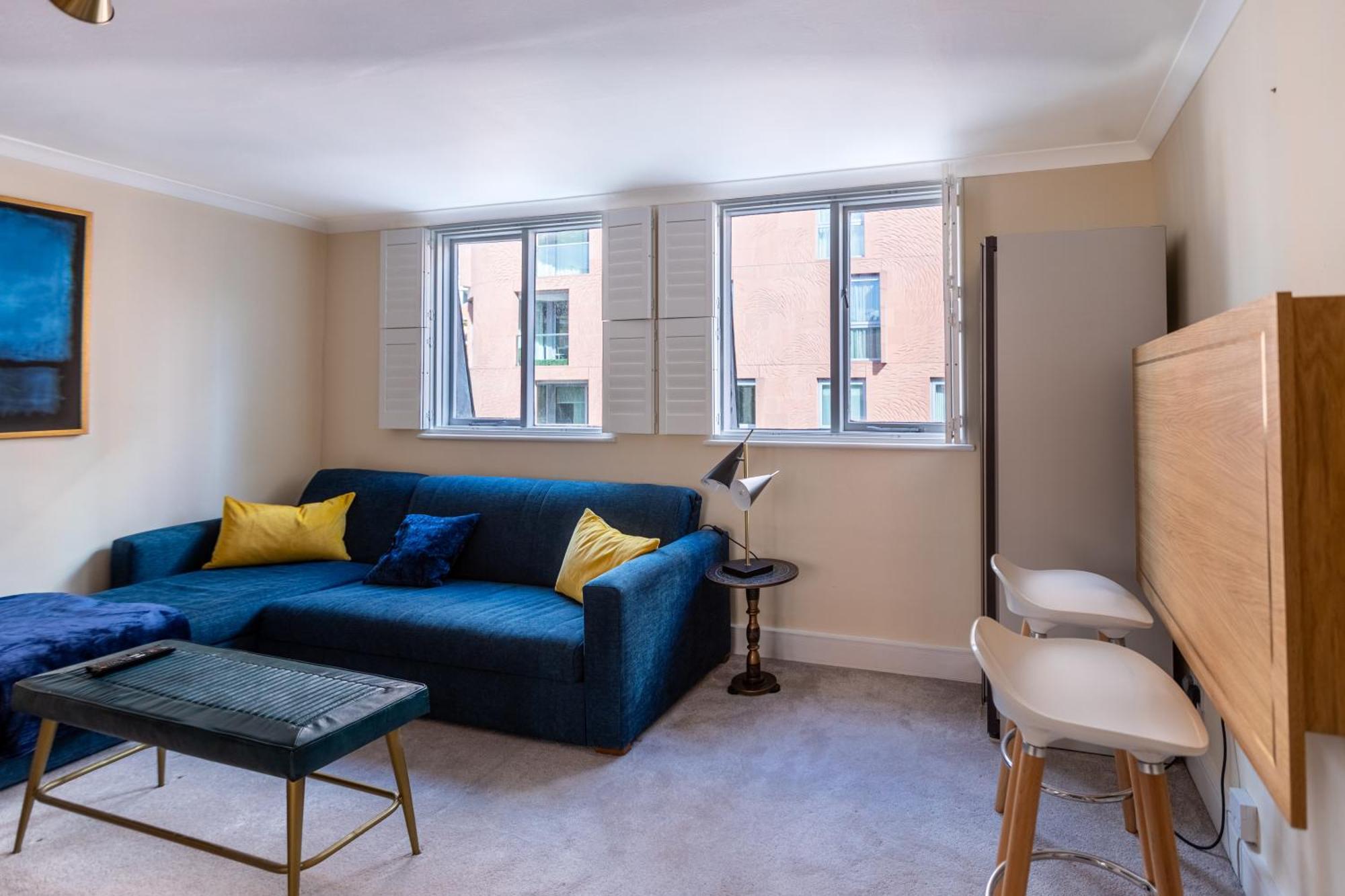 Modern 1 Bed Flat Buckingham Gate
