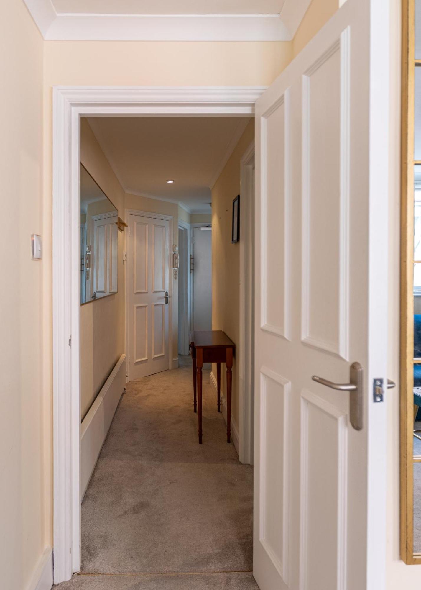 Apartment Modern 1 Bed Flat Buckingham Gate