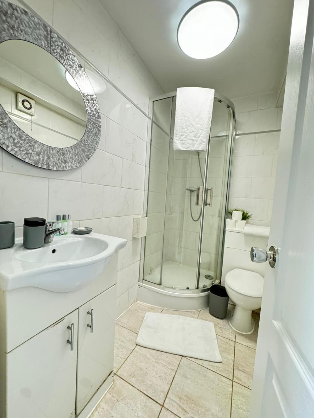 Apartment Beautiful Family Near Hyde Park