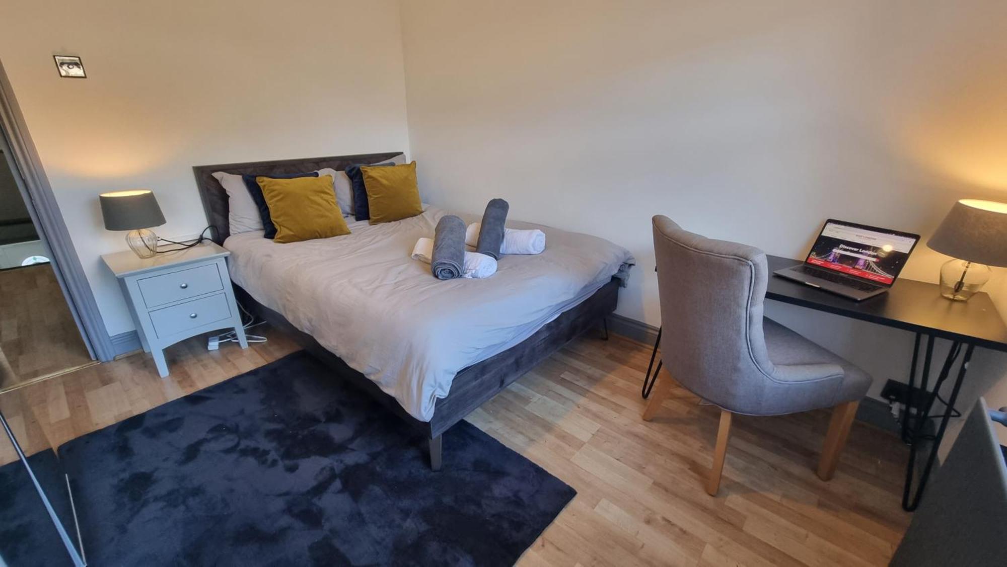 Garden View Double Room, 20 Mins To London, 1gb Internet Privatunterkunft London
