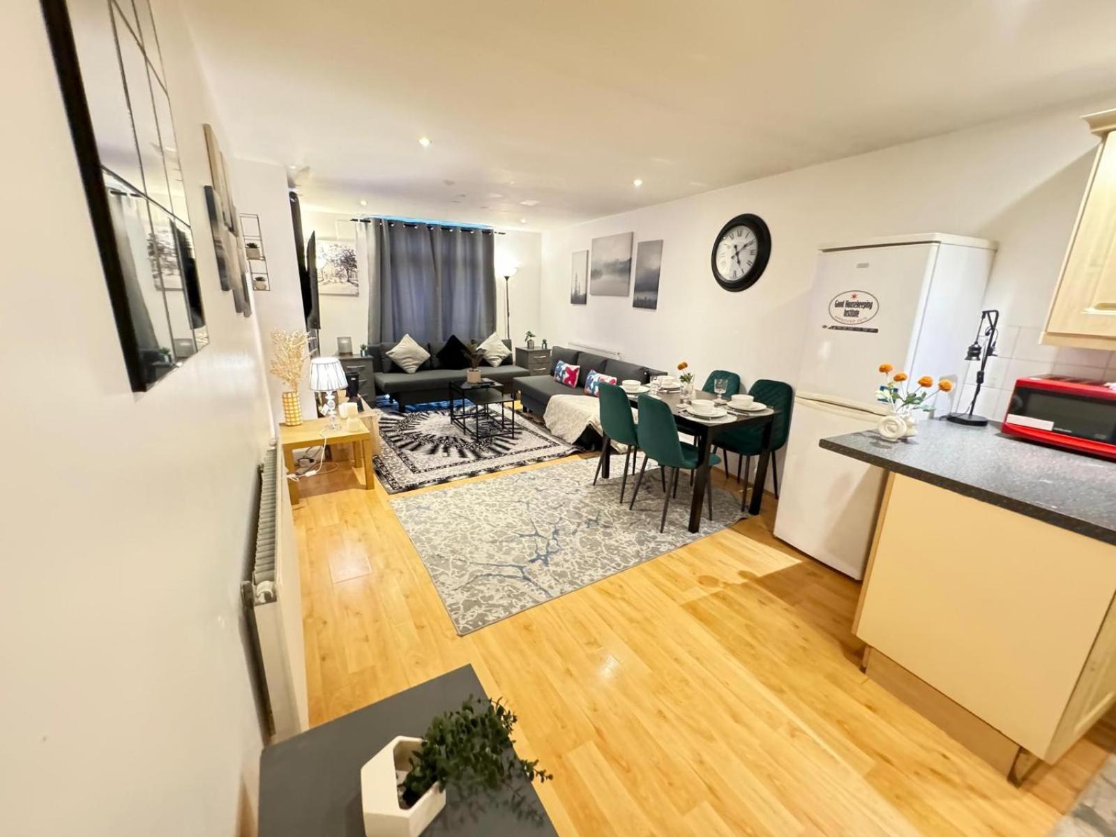 Beautiful Family In Apartment *