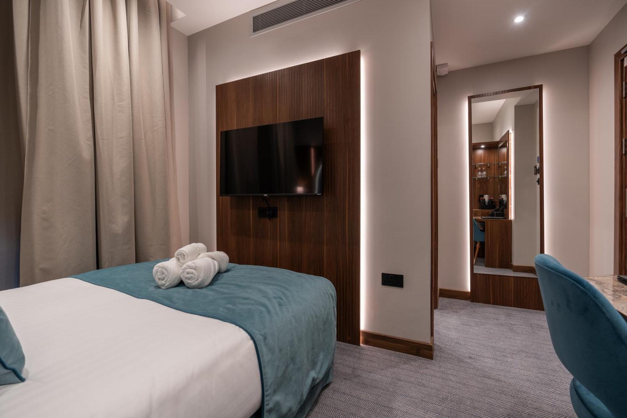 St Mark's - Merit 4* London