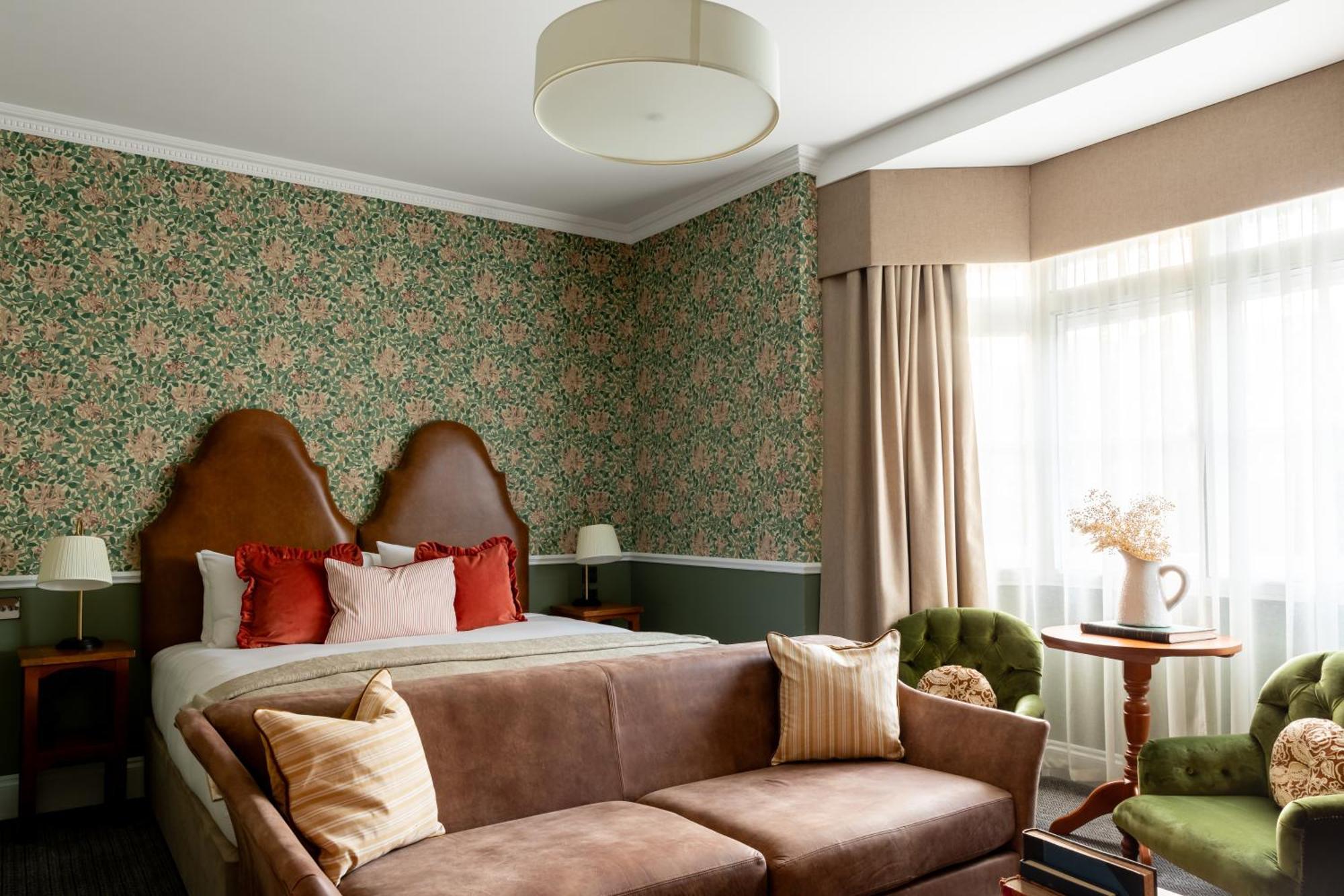 The Drayton Court Hotel London