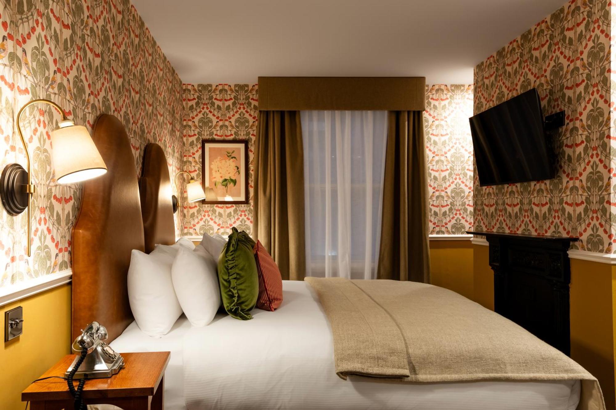 The Drayton Court Hotel 4*