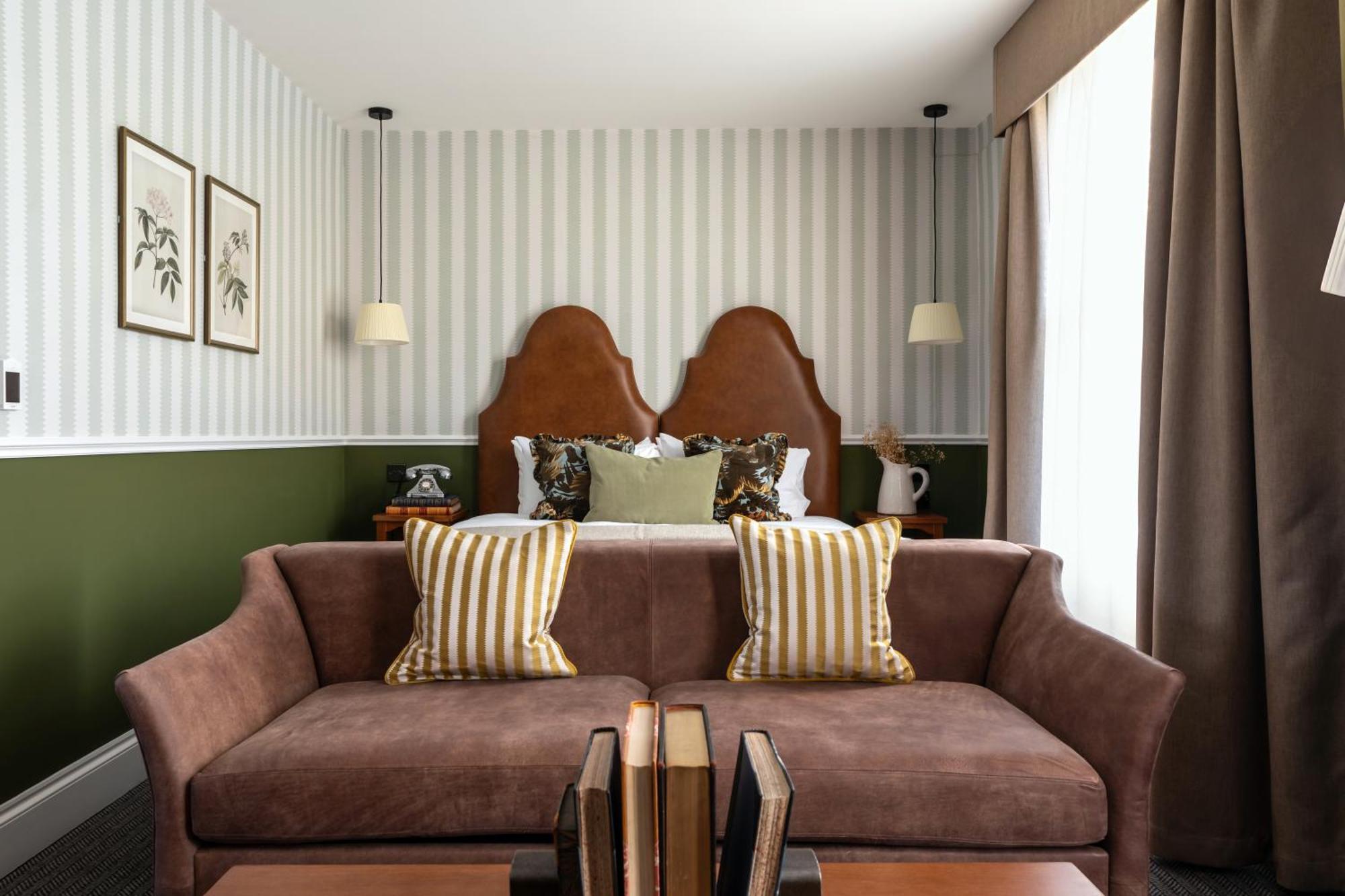 The Drayton Court 4*