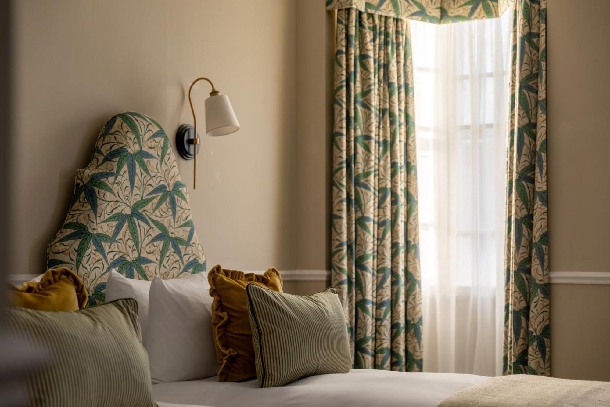 The Drayton Court Hotel 4*