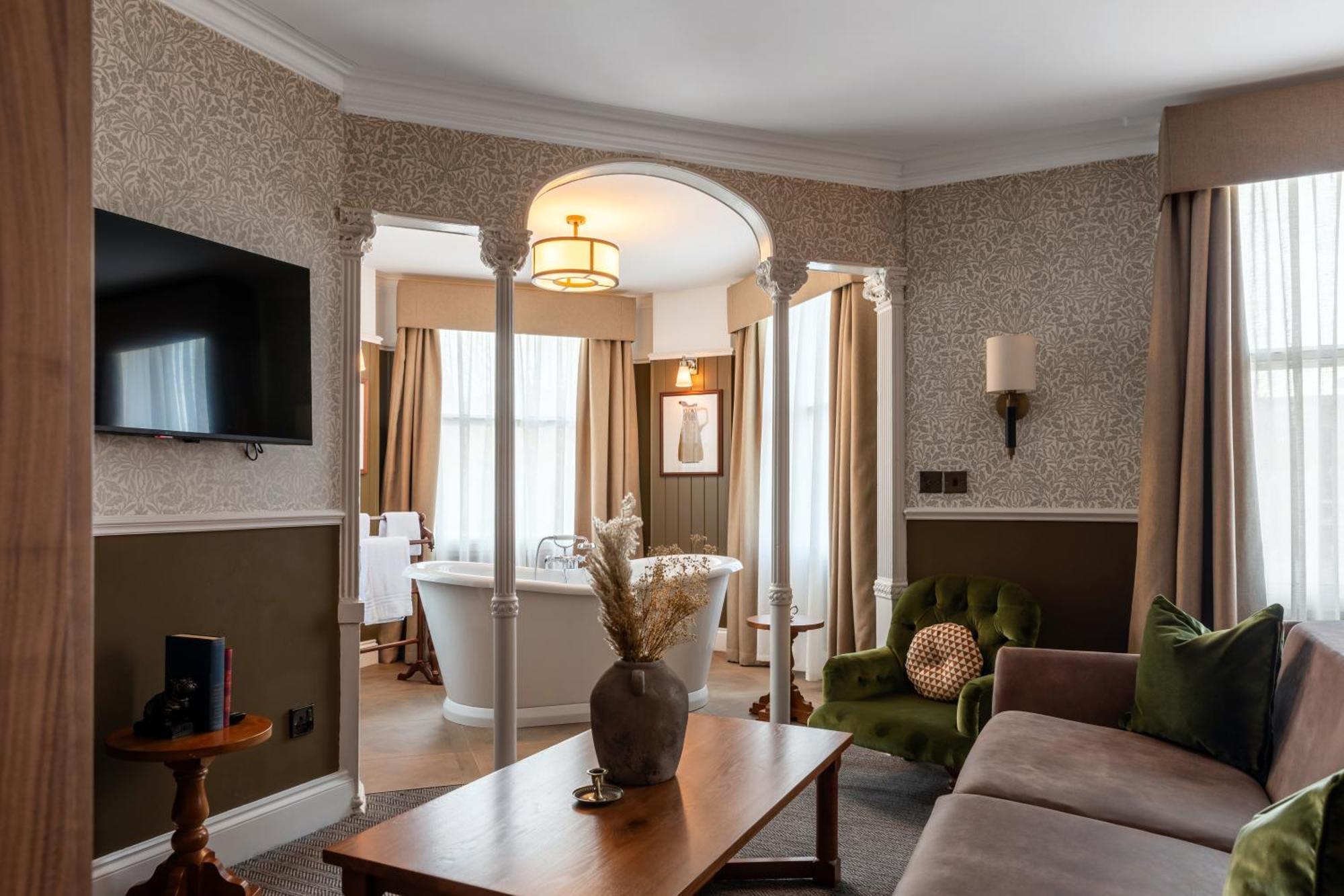 The Drayton Court 4*