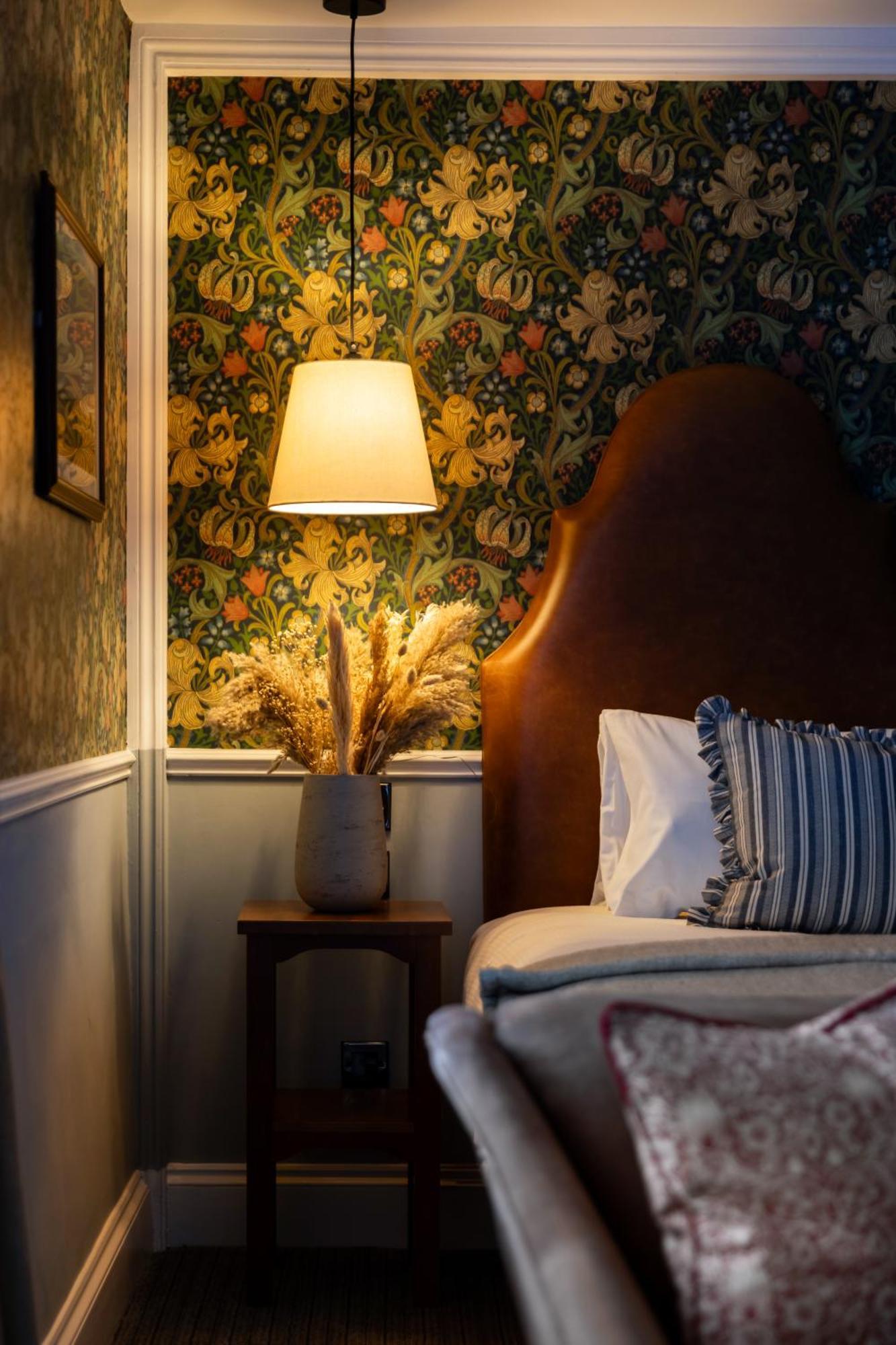 The Drayton Court Hotel London