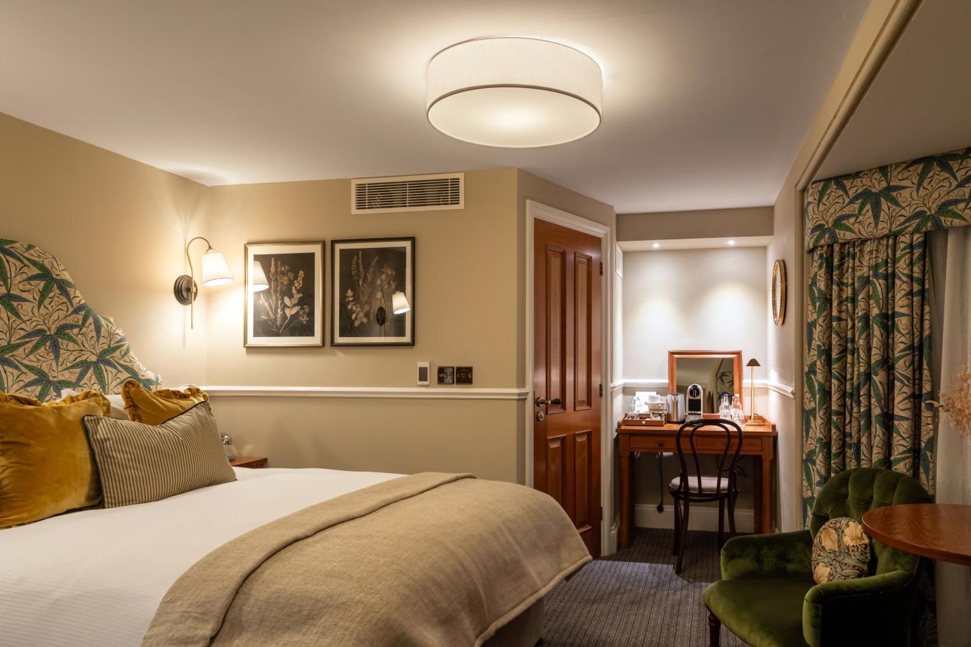 The Drayton Court 4*