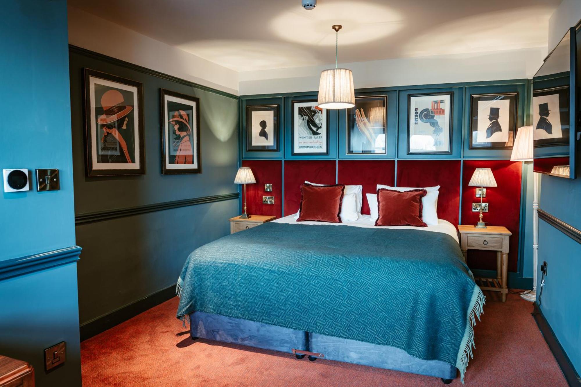 Inn Hand & Flower 3*
