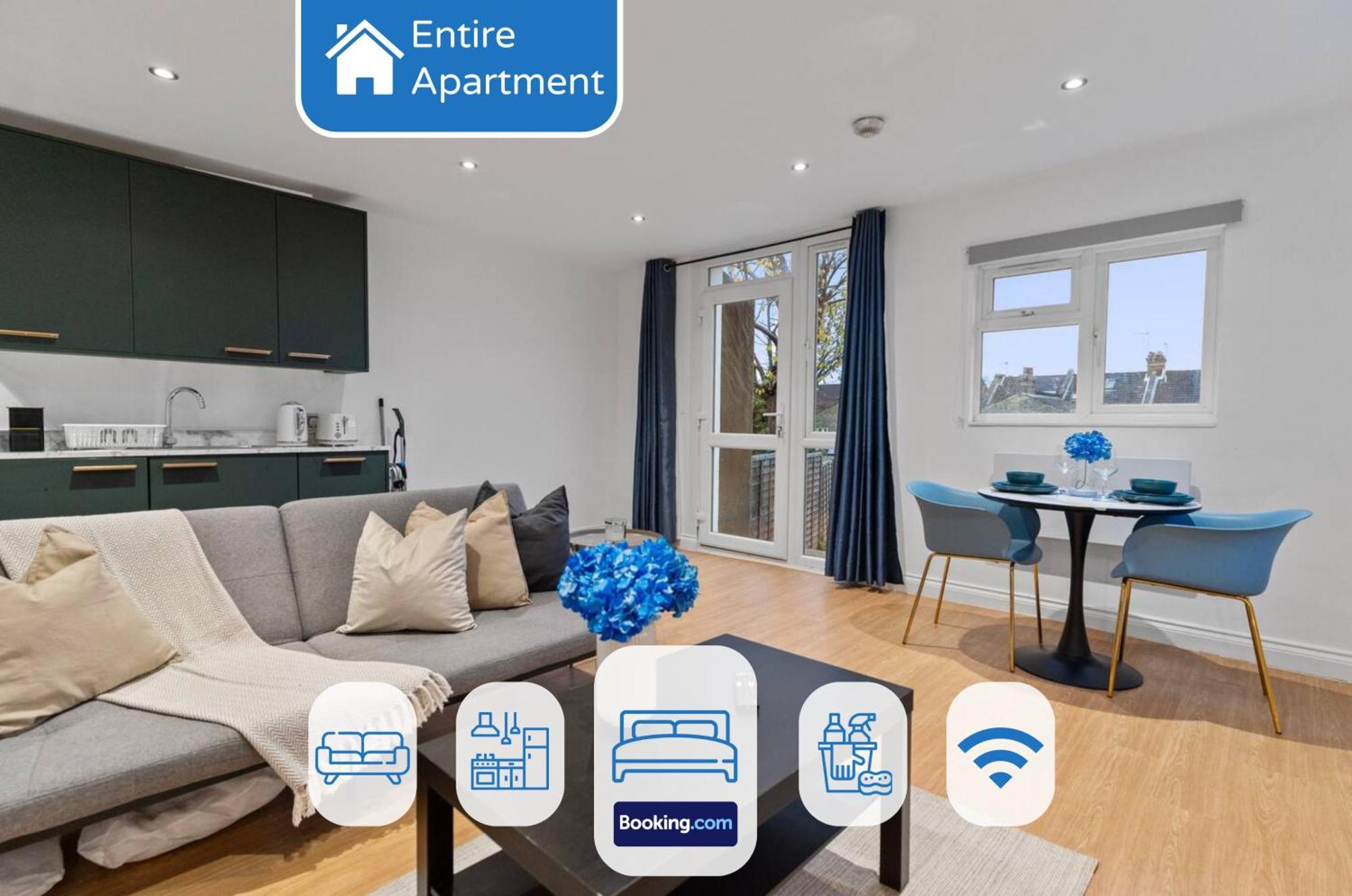 Modern With Free Wifi Apartment
