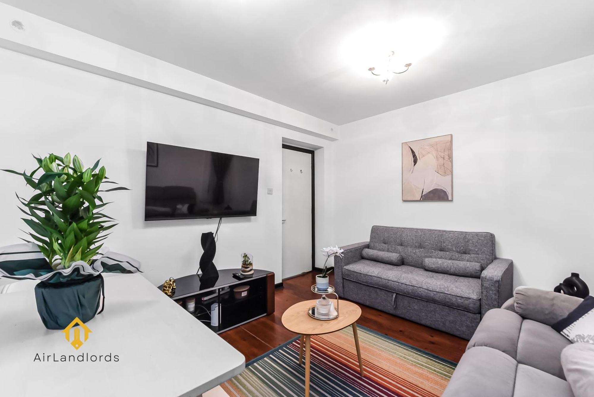 Exclusive 2-bedroom Flat In Leicester Square