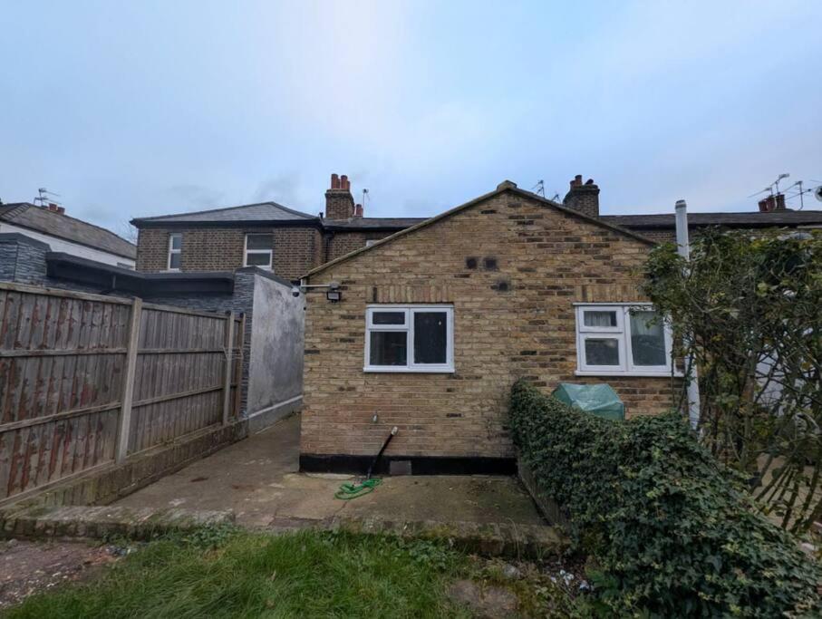 3 Br- King Size Bed, Netflix, Garden Free Parking London