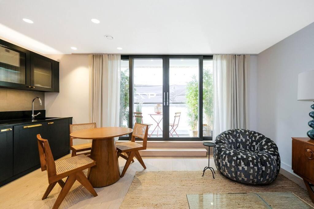 Ivy Berwick Street Ii Pro-managed * London