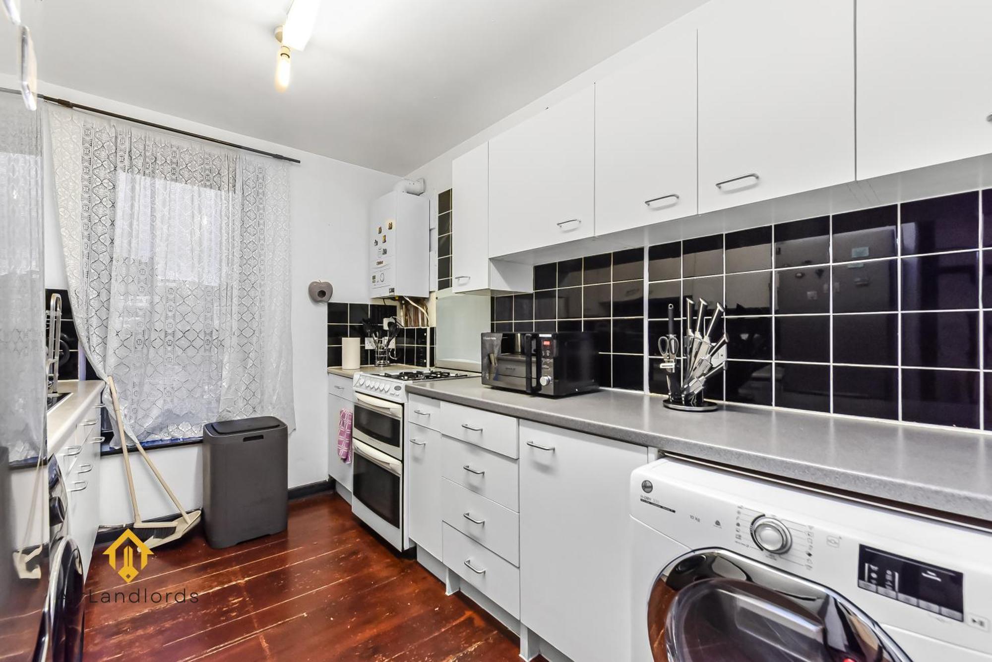 Exclusive 2-bedroom Flat In Leicester Square