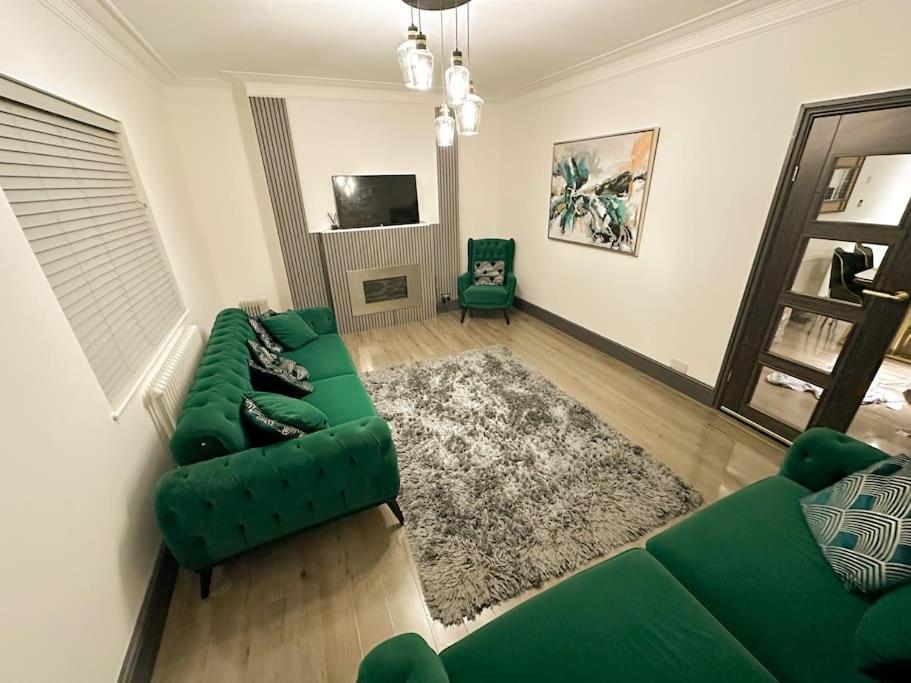 Beautiful Cosy 2 Bed Whole Flat Apartamento