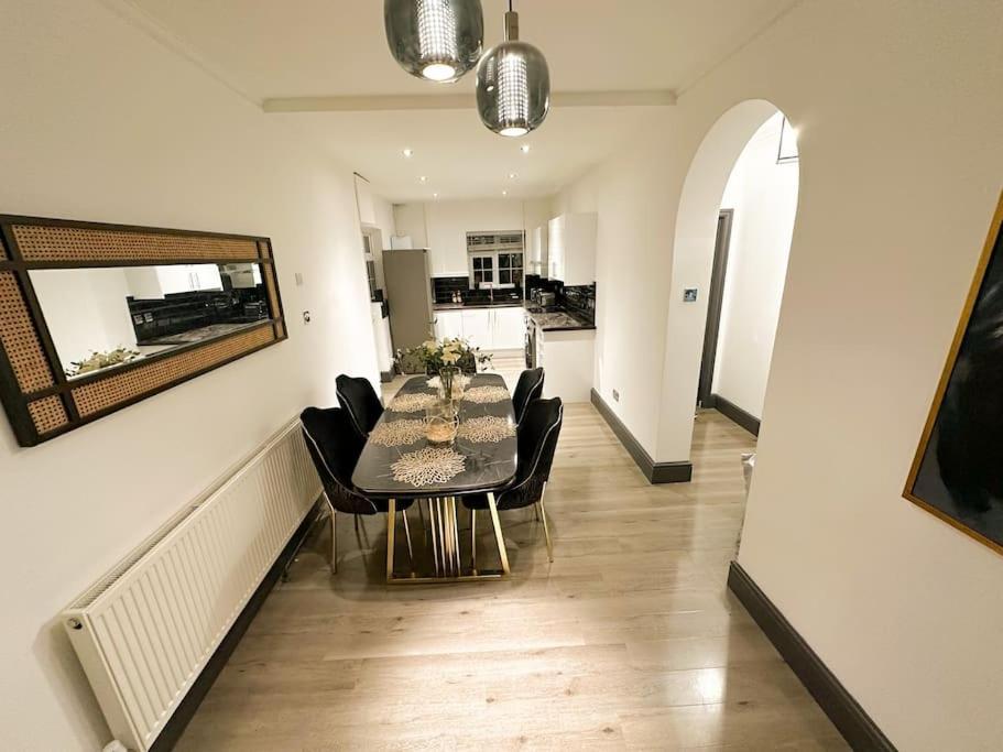 Apartamento Beautiful Cosy 2 Bed Whole Flat Londres
