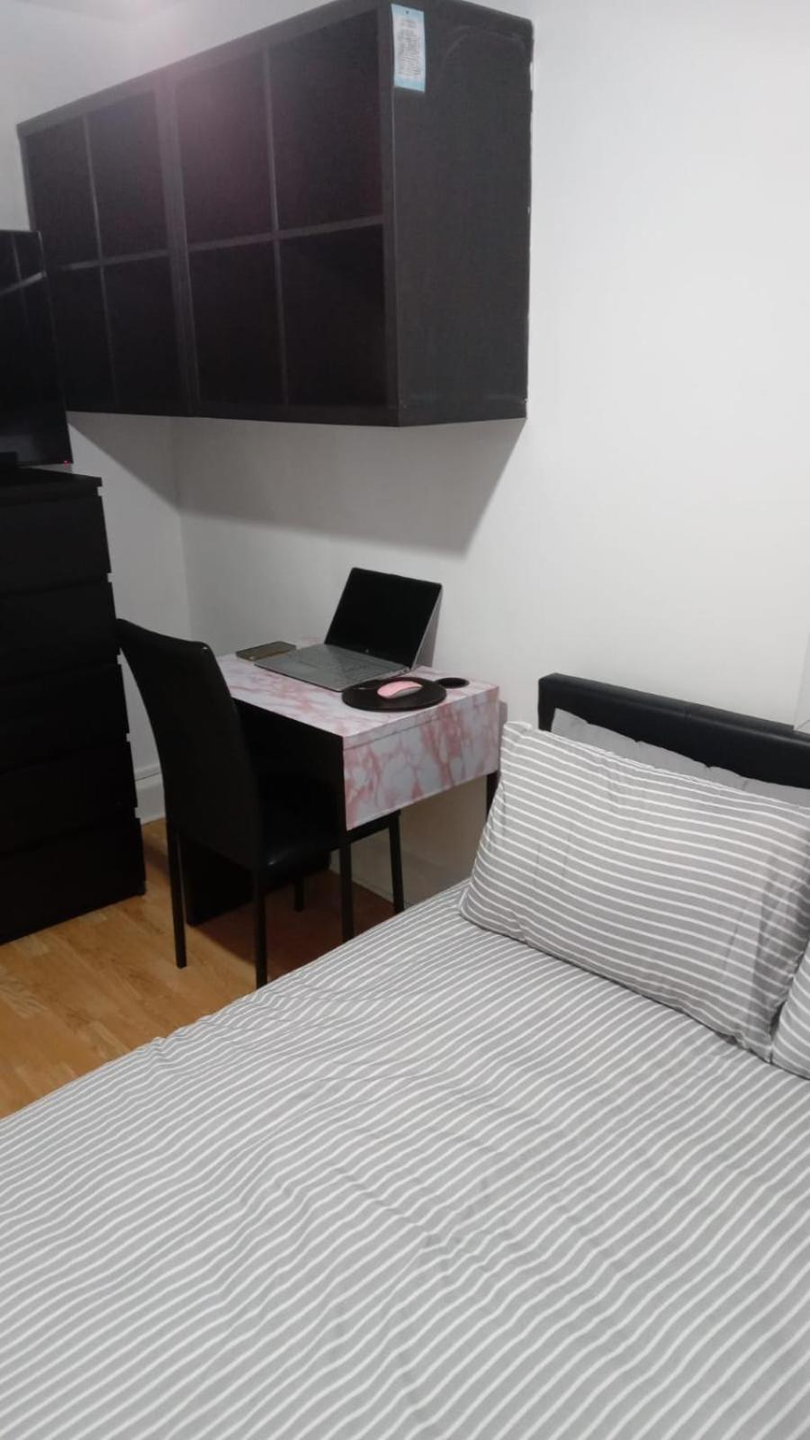 Exclusive Luxurious Double Bedroom In A Beautiful Shared Flat Close To Transit & Grocery Stores Homestay