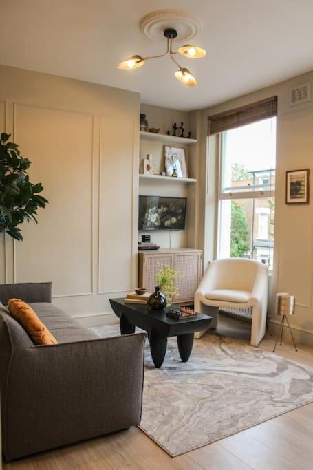 Luxury Flat In The Heart Of London